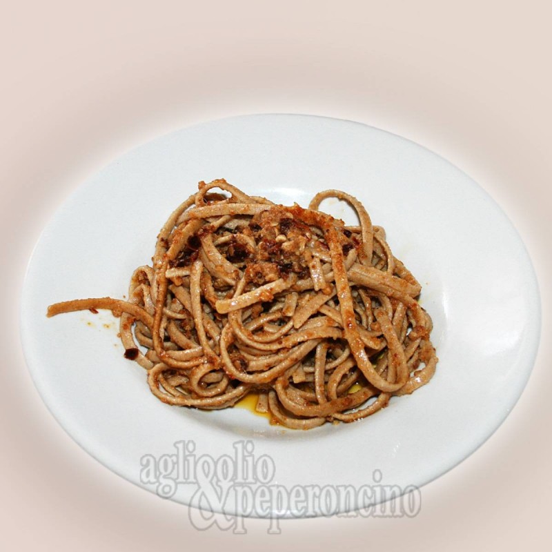 Stroncatura aglio olio e peperoncino